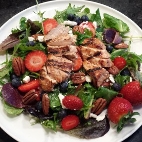 Grilled Chicken and Berry&nbsp;Salad